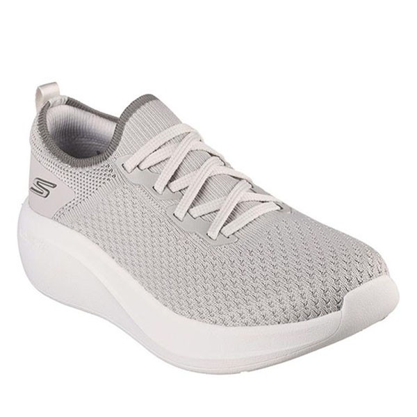 MAX CUSHIONING ESSENTIAL